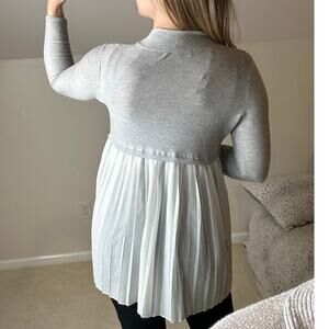 Fever: Gray and White Silky Pleated Cardigan